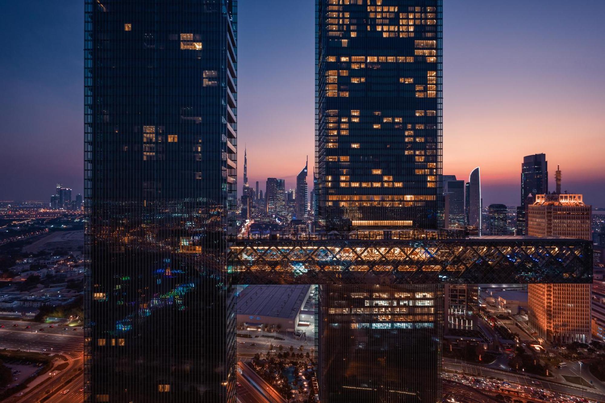 One&Only One Za'Abeel Hotel Dubai Ngoại thất bức ảnh The bridge at night
